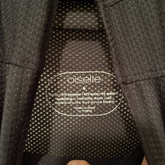 Oiselle Black Mile One Flyout Top - Picture 3 of 4